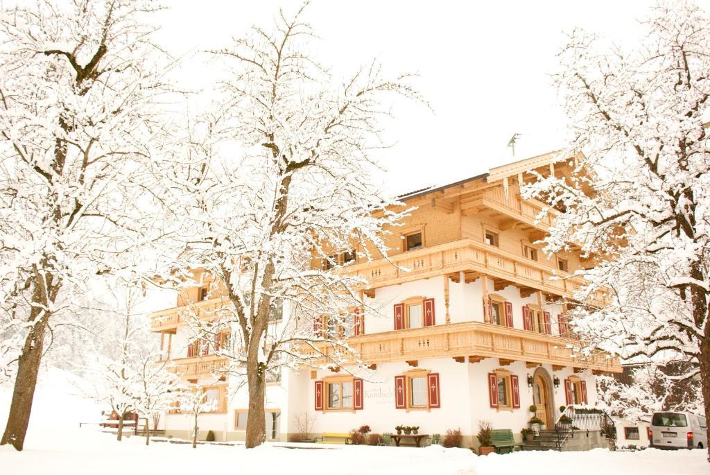 Landhaus Kumbichl Mayrhofen Exterior photo